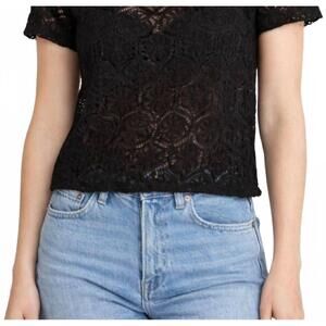 NEW FRAME lace scoop neck tee in black